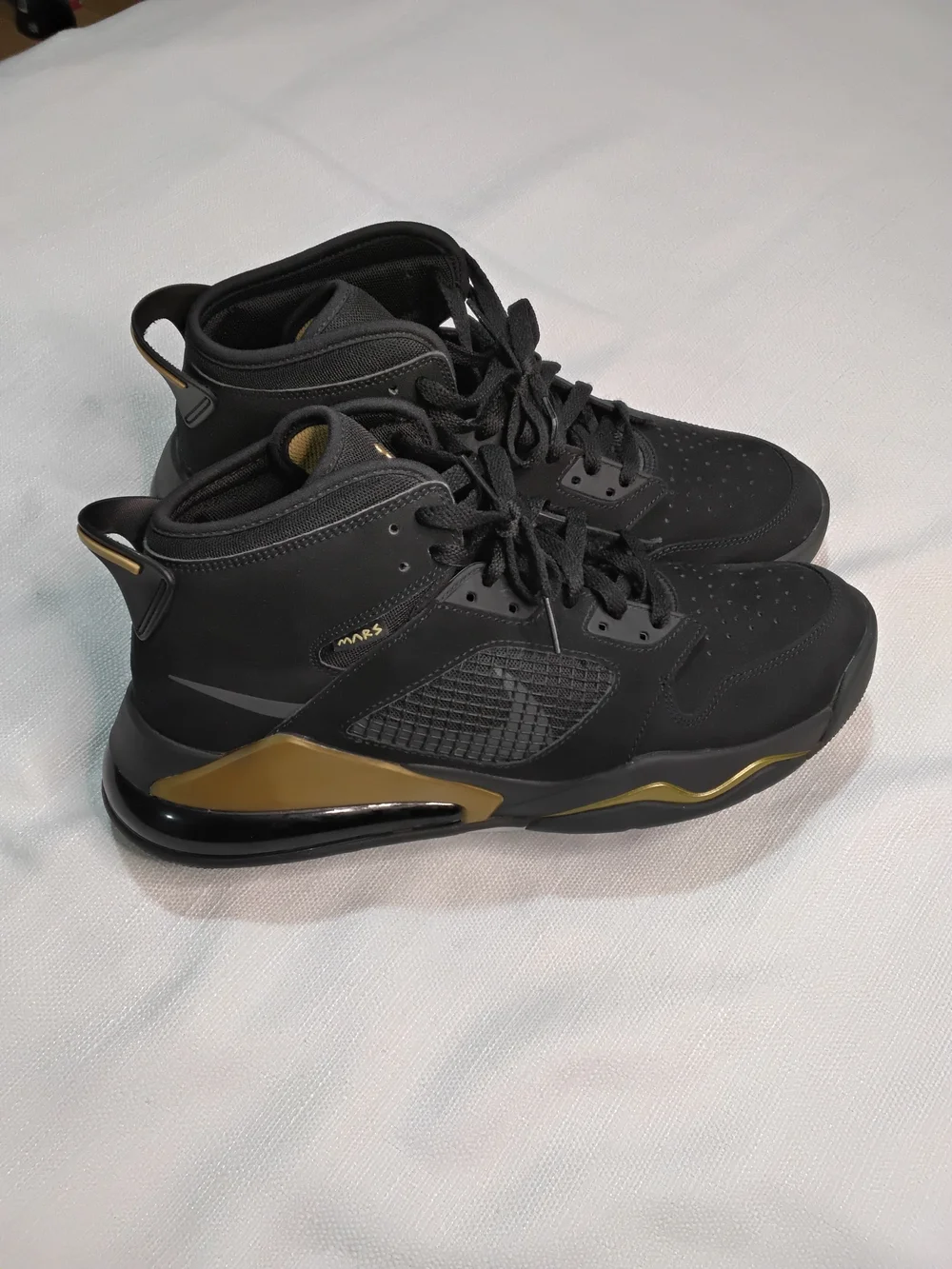Jordan Mars 270 Black Sneakers with Gold Jumpman Sz 12.